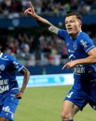 jjb官网- 诺丁汉森林签下法甲后卫，冬窗补强计划启动