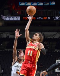 竞技宝电竞- 老鹰特雷杨超远三分绝杀引爆社交媒体热议  