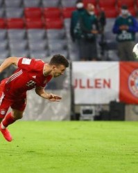 JJB- 纽伦堡青训营产出六名国脚，成德国足坛焦点  