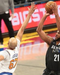 JJB- 篮网欧文复出即献准绝杀，球迷高呼"纽约市长"  