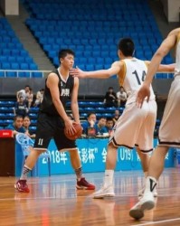 jjb官网- 佛罗伦萨青年队爆发，三名小将升入一线队  