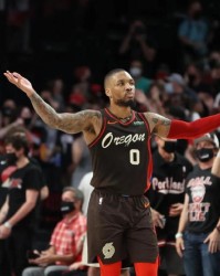 JJB- 开拓者利拉德表态愿终老球队，忠诚感动球迷  