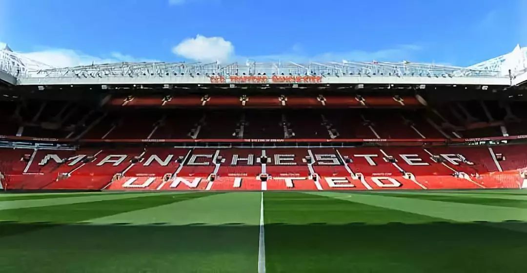  沃特金斯独造三球，维拉公园球场沸腾如海  