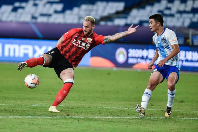  索肖管理层动荡，体育总监辞职引发连锁反应  